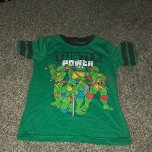 Barely worn ninja turtle shirt